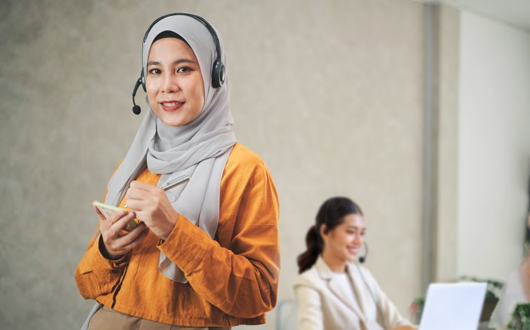 1800respect Image Headset Min